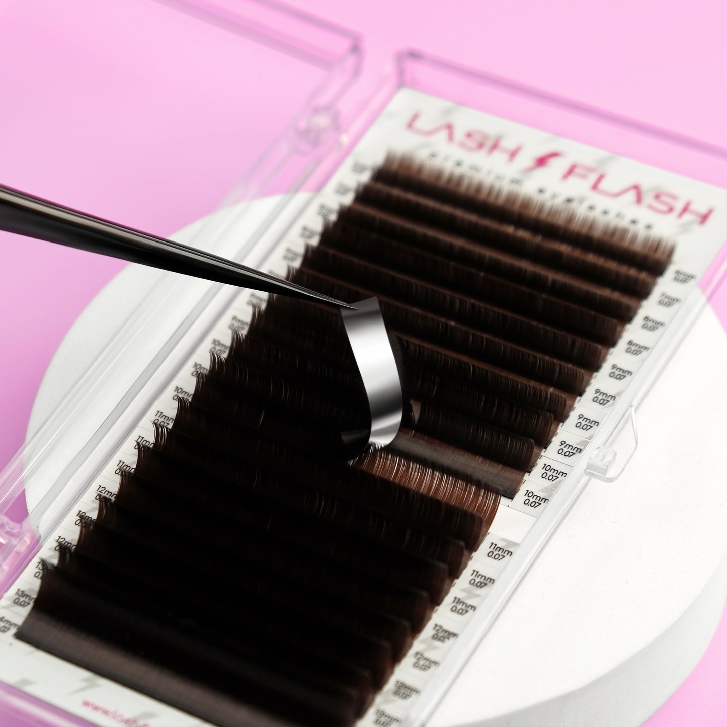 Dark Chocolate False Eyelashes | 0.07 Single-Length Tray